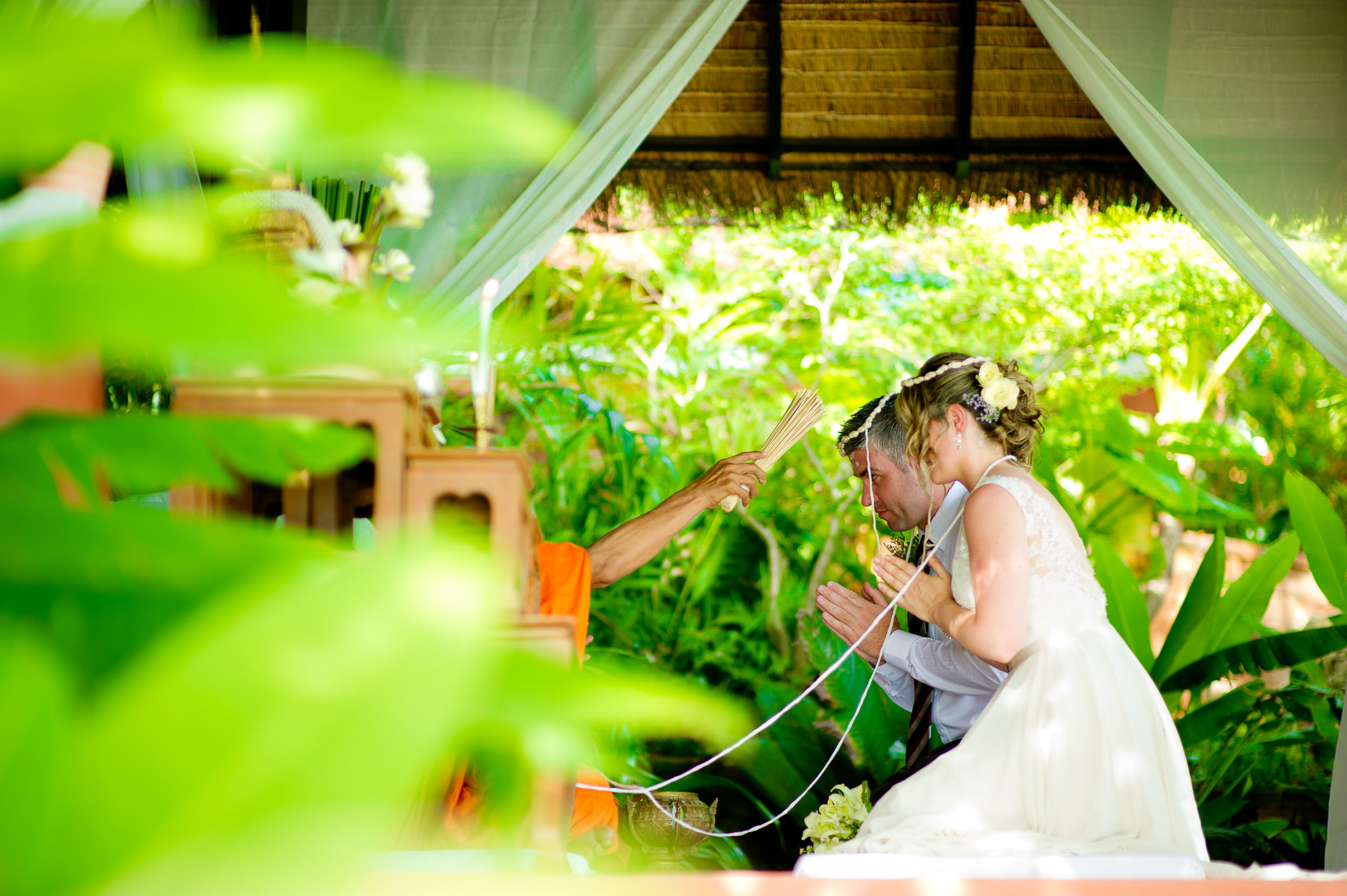 Destination wedding photo taken at Renaissance Koh Samui Resort & Spa in Thailand. NET-Photography | Thailand Documentary Wedding Photographer